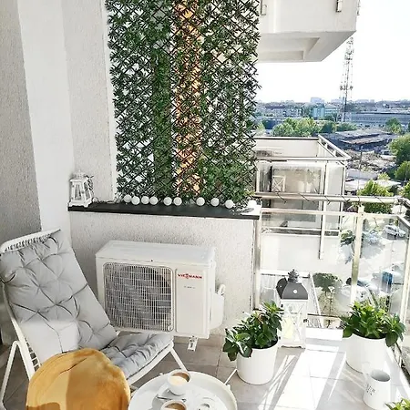 Forest - Lovely With Stunning View And Free Parking Διαμέρισμα