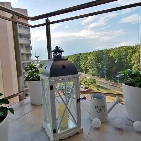 Forest - Lovely With Stunning View And Free Parking Διαμέρισμα